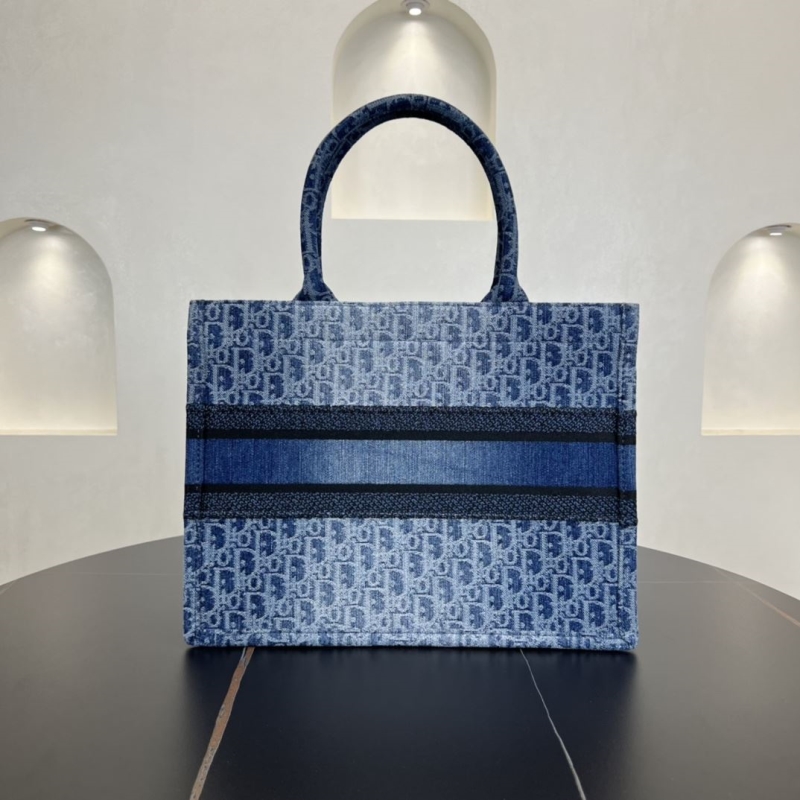 Dior Shopping Bags